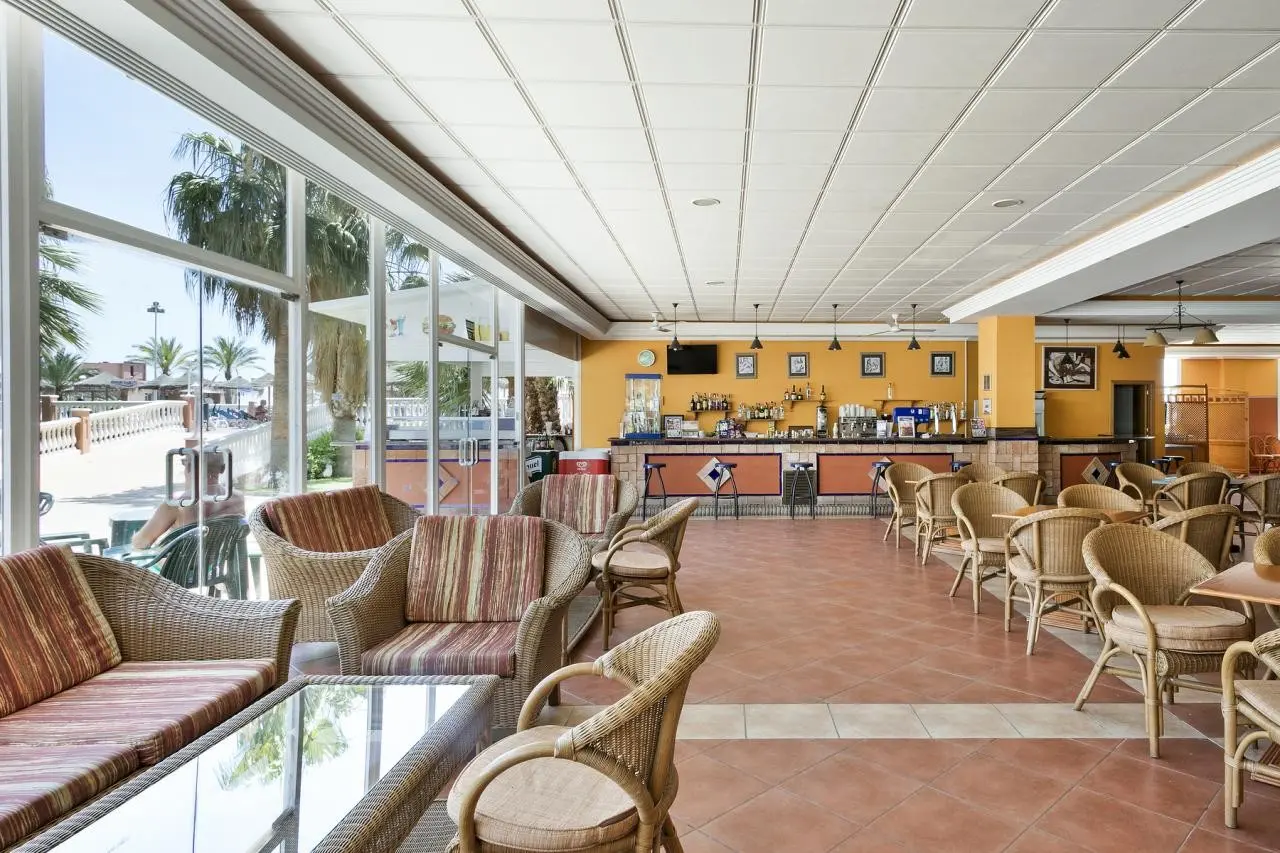Restauracja i jedzenie w hotelu Best Siroco