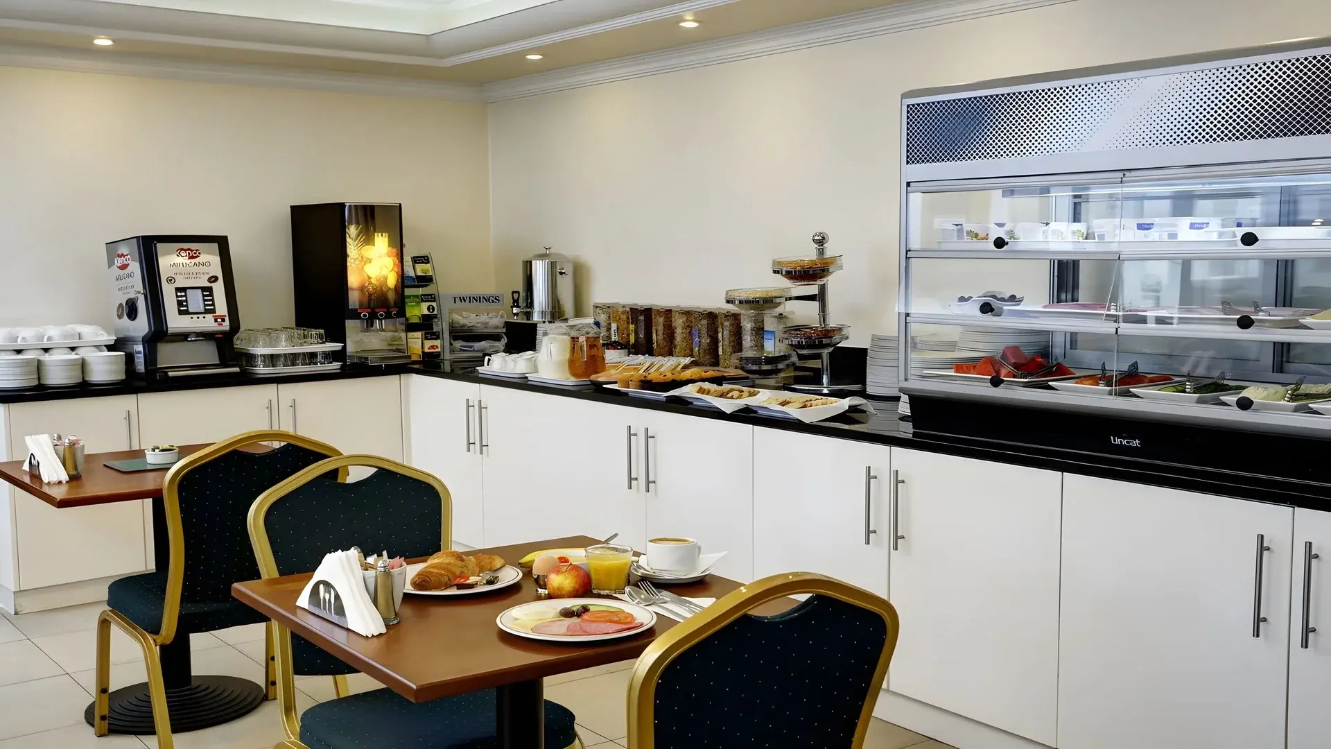 Restauracja i jedzenie w hotelu Best Western London Highbury