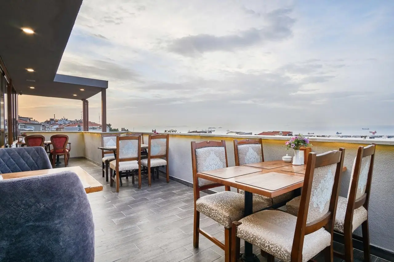 Beyazit Palace — BEYAZIT PALACE