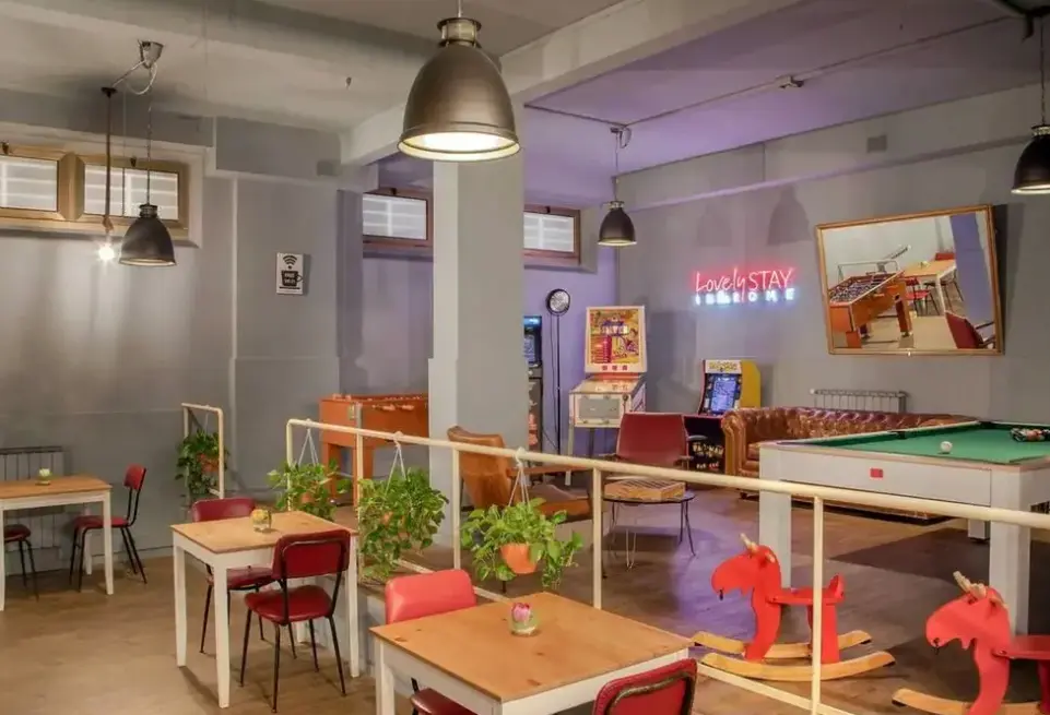 Restauracja i jedzenie w hotelu Bloom Hotel Roma