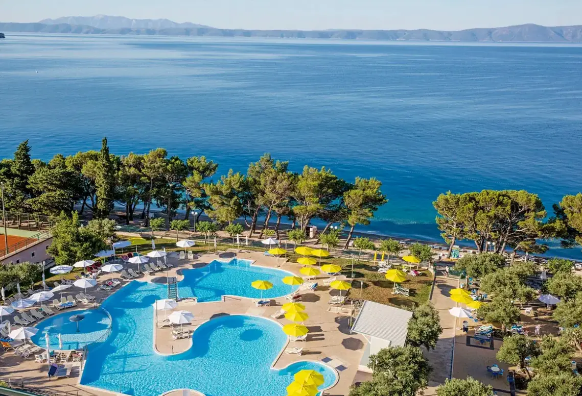Basen w hotelu Bluesun Neptun