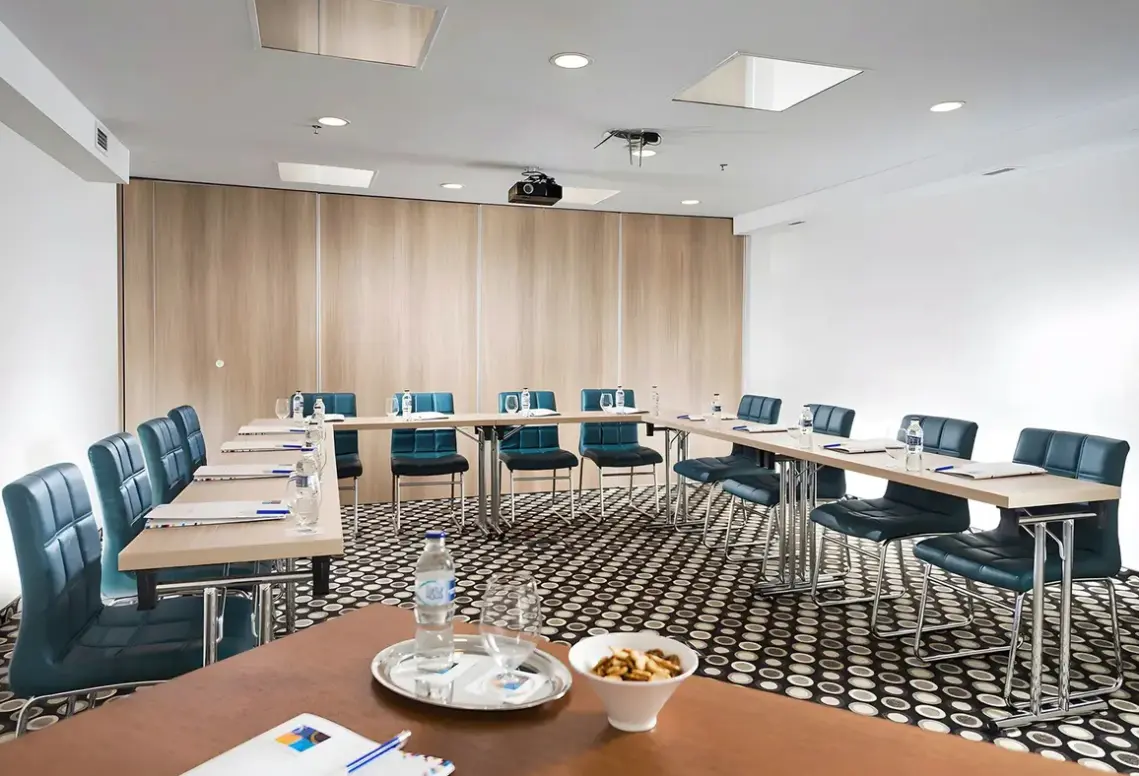 Restauracja i jedzenie w hotelu Bo33 Hotel Family and Suites