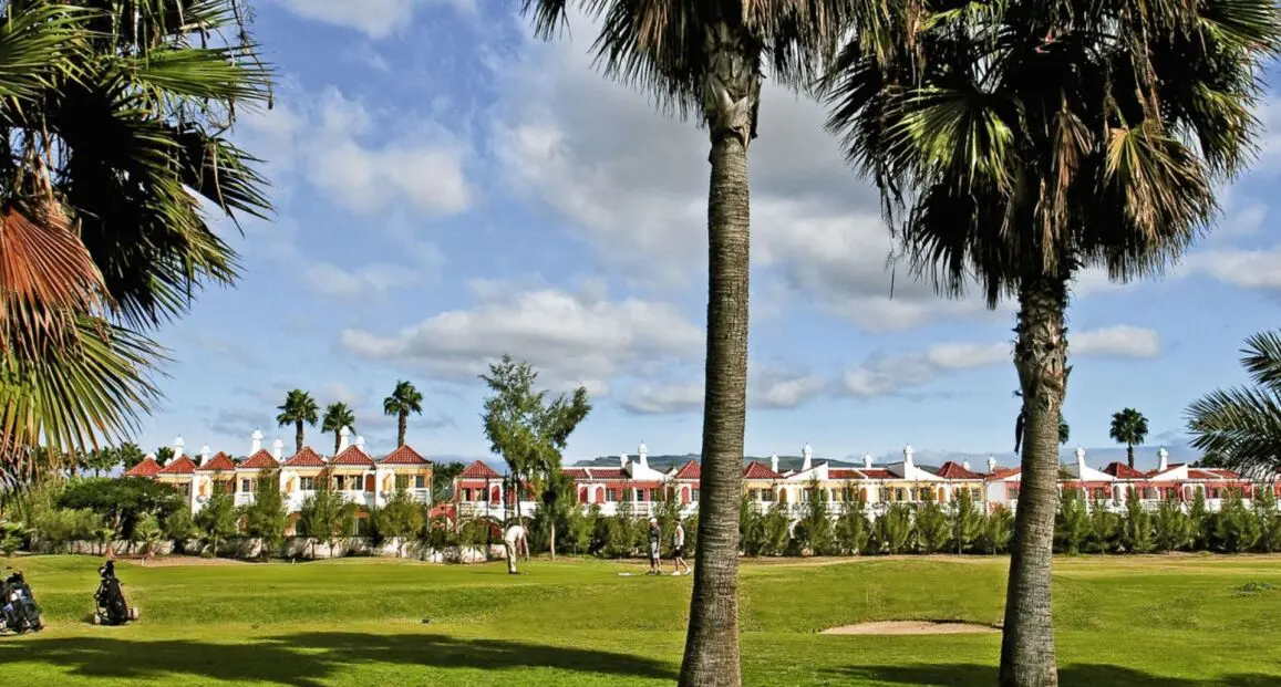 Obiekt hotelu Bungalows Cordial Green Golf