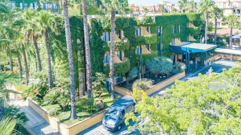 Caesar Palace Hotel — CAESAR PALACE