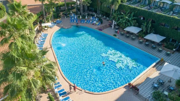 Caesar Palace Hotel — CAESAR PALACE