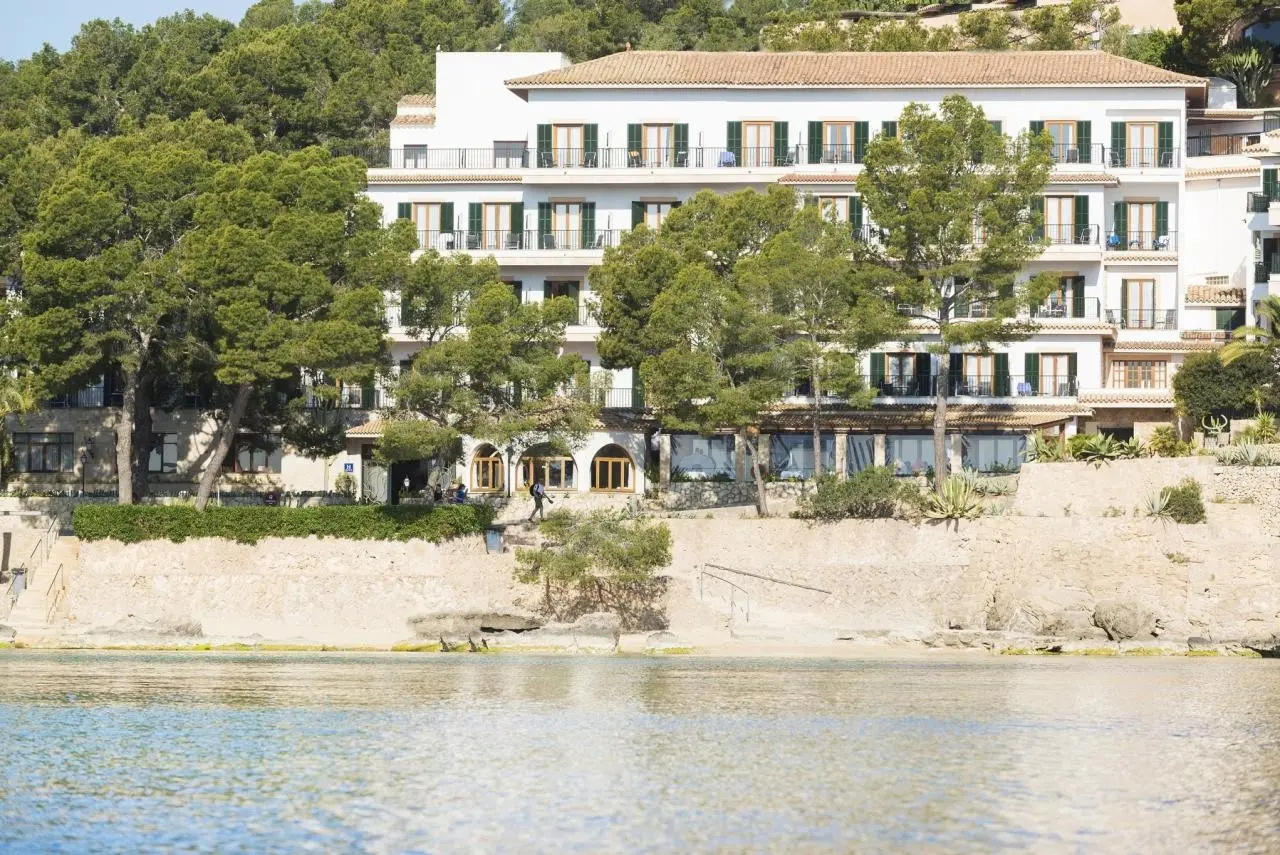 Plaża przy hotelu Cala Fornells Hotel