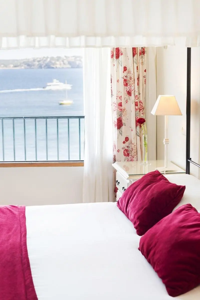 Pokój w hotelu Cala Fornells Hotel