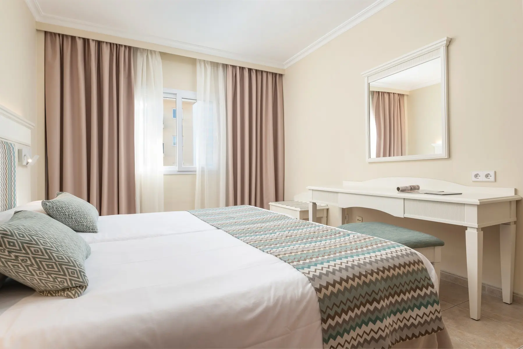 Can Picafort Palace — CAN PICAFORT PALACE