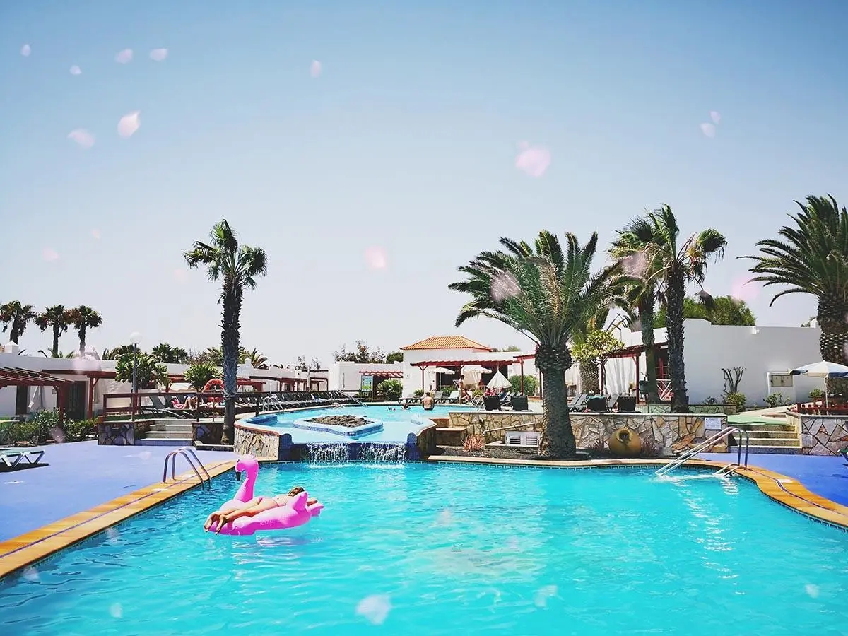 Castillo Playa — CASTILLO PLAYA