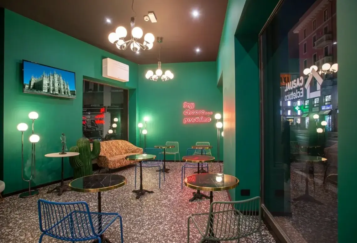 Restauracja i jedzenie w hotelu Casual Eclettico Milano