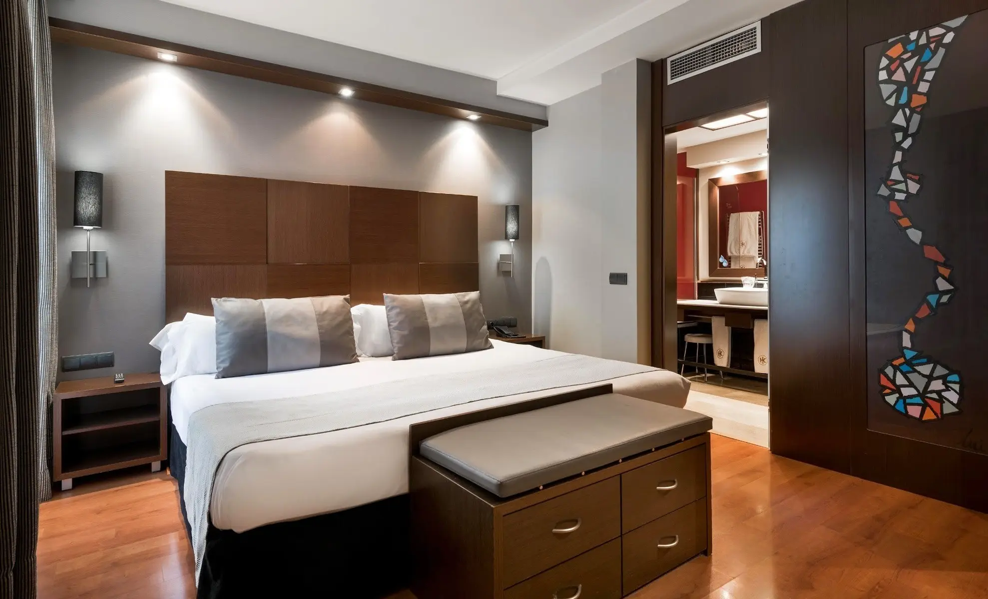 Catalonia Goya — CATALONIA GOYA