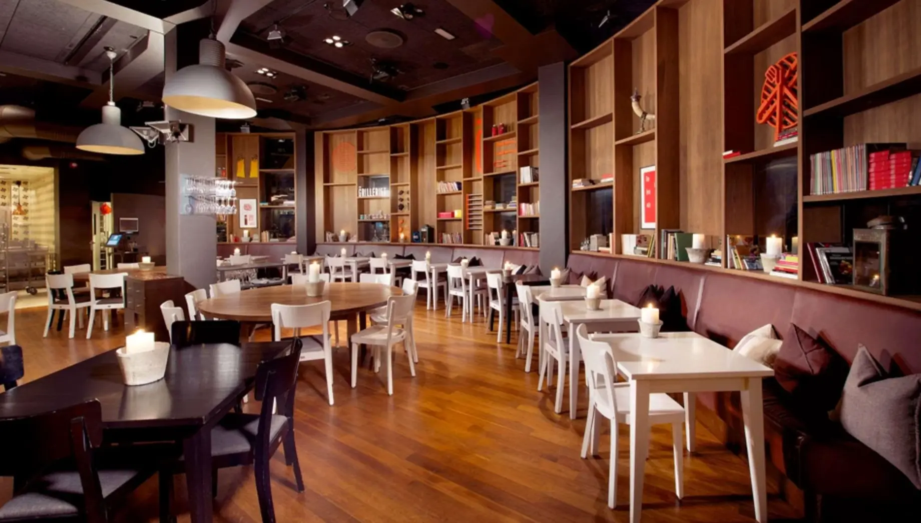 Restauracja i jedzenie w hotelu Clarion Collection Hotel Folketeateret