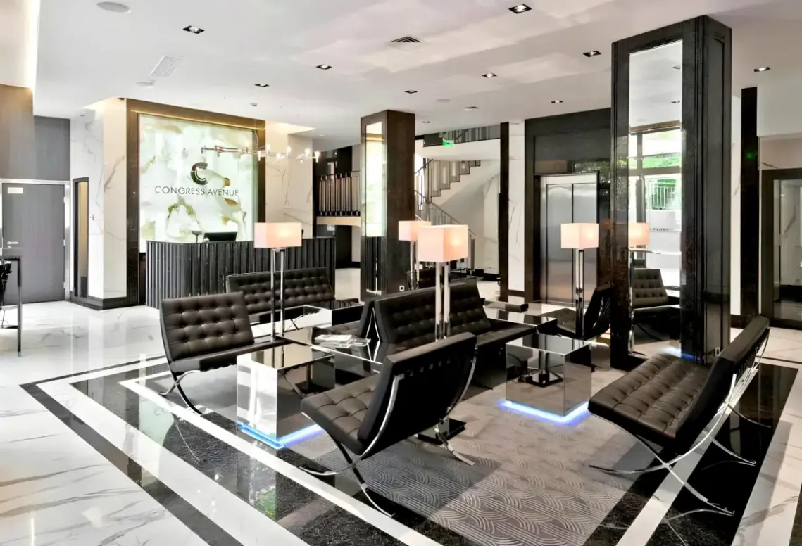 Lobby hotelu Congress Avenue Hotel