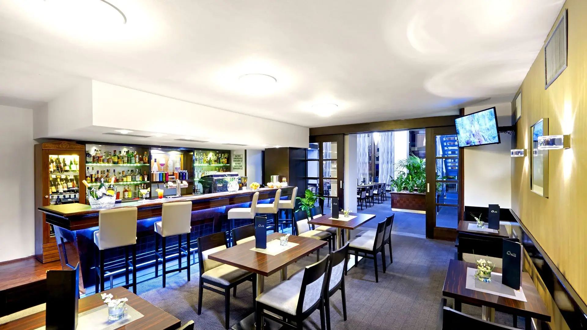 Restauracja i jedzenie w hotelu Congress & Wellness Hotel Olšanka