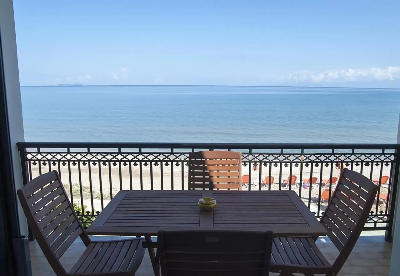 Cressida Seaside Apartments — CRESSIDA SEASIDE APARTMENTS