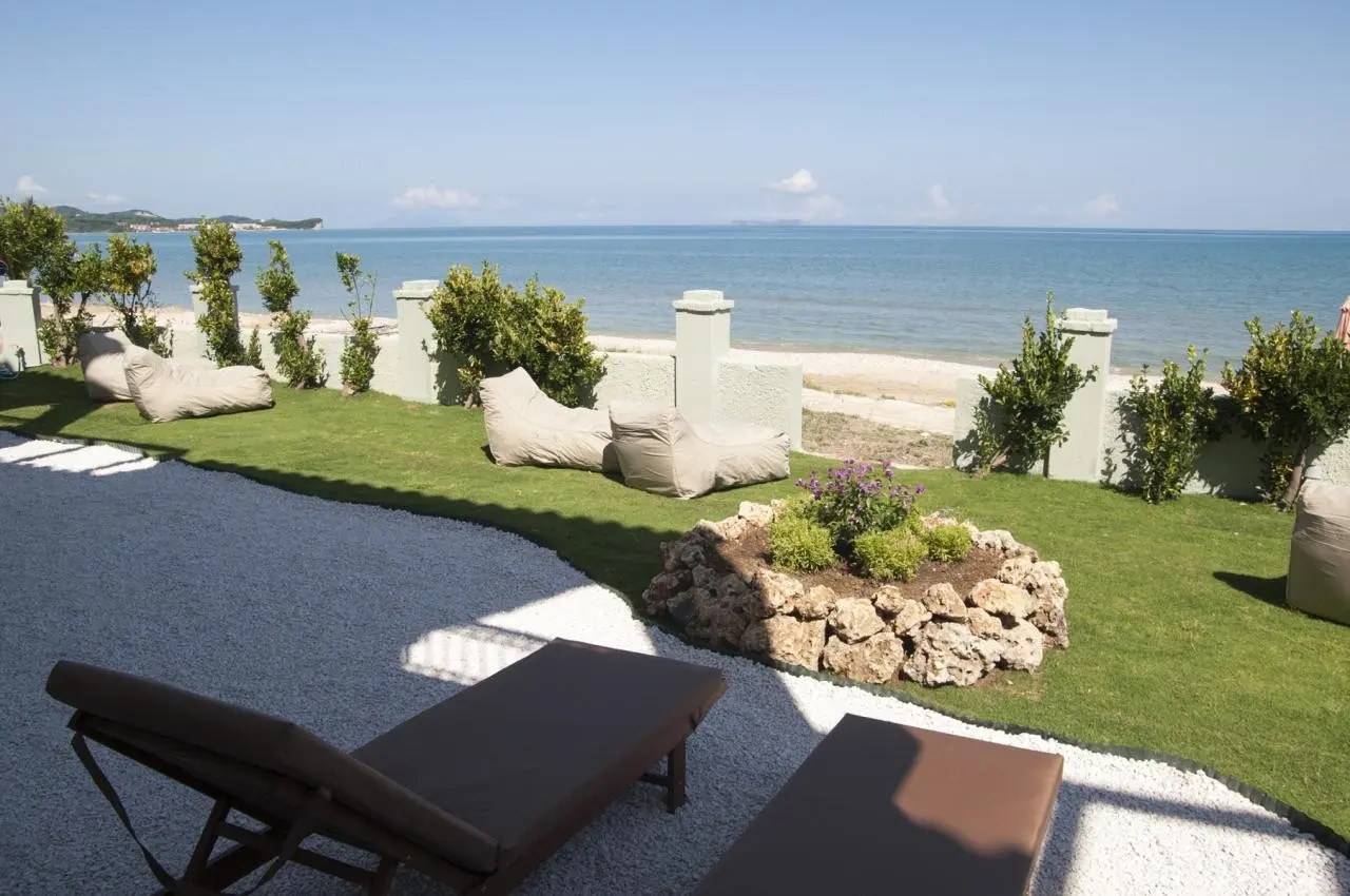 Cressida Seaside Apartments — CRESSIDA SEASIDE APARTMENTS