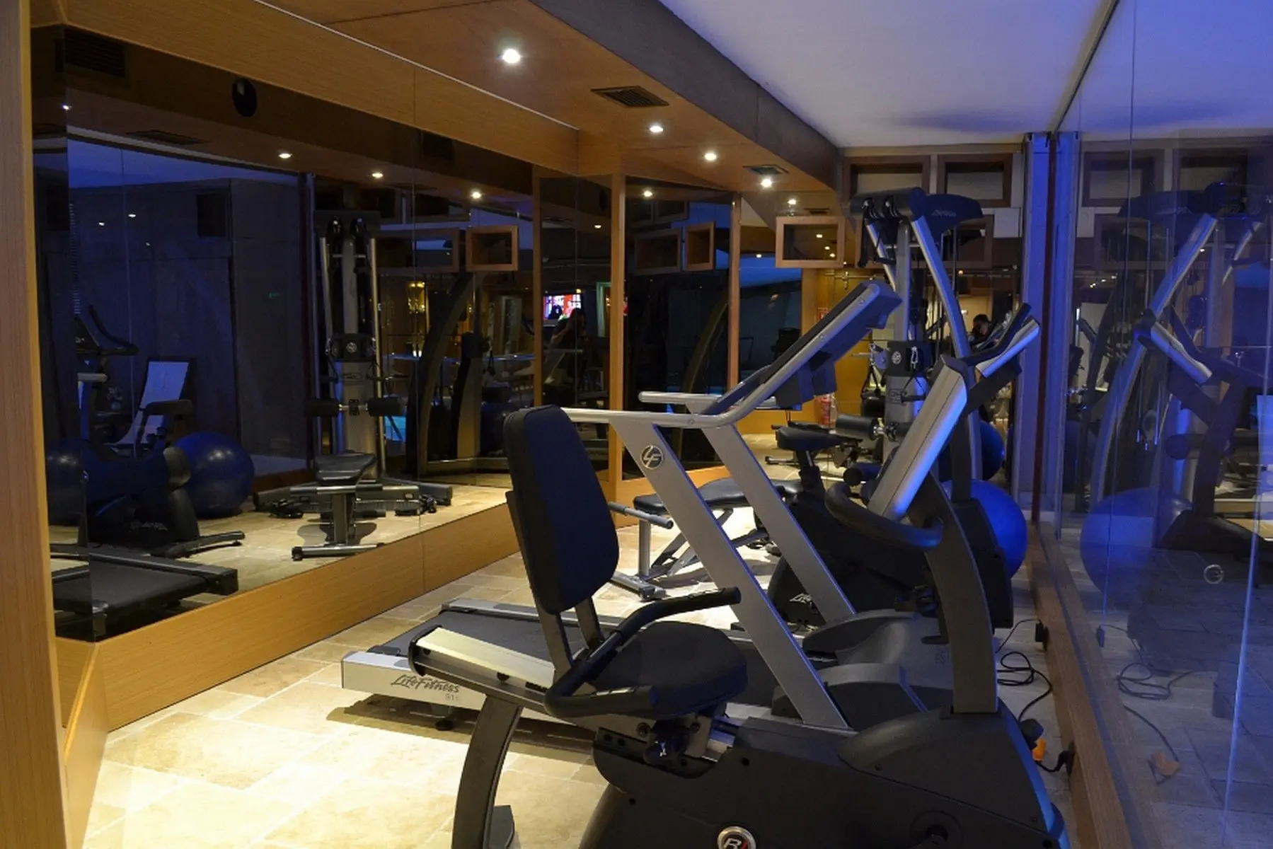 Dark Hill Hotel — DARK HILL