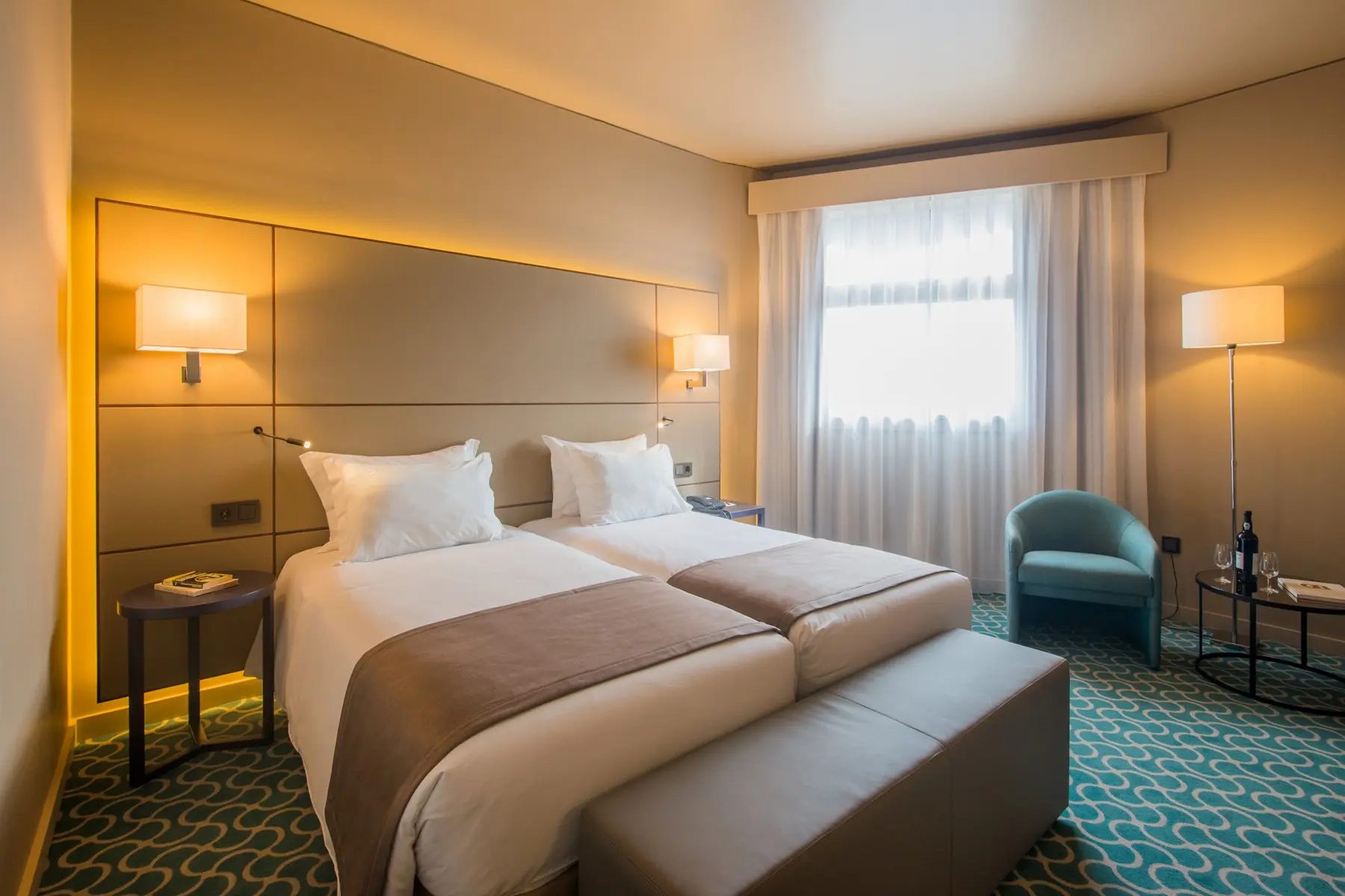 Dom Henrique — DOM HENRIQUE