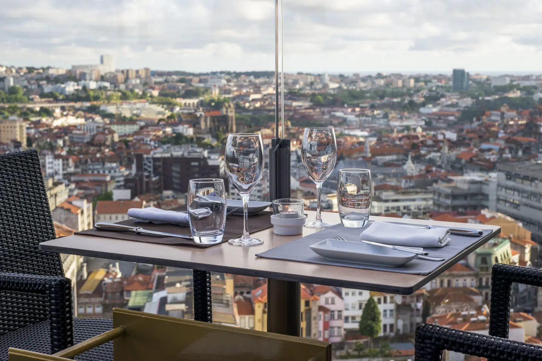 Dom Henrique — DOM HENRIQUE