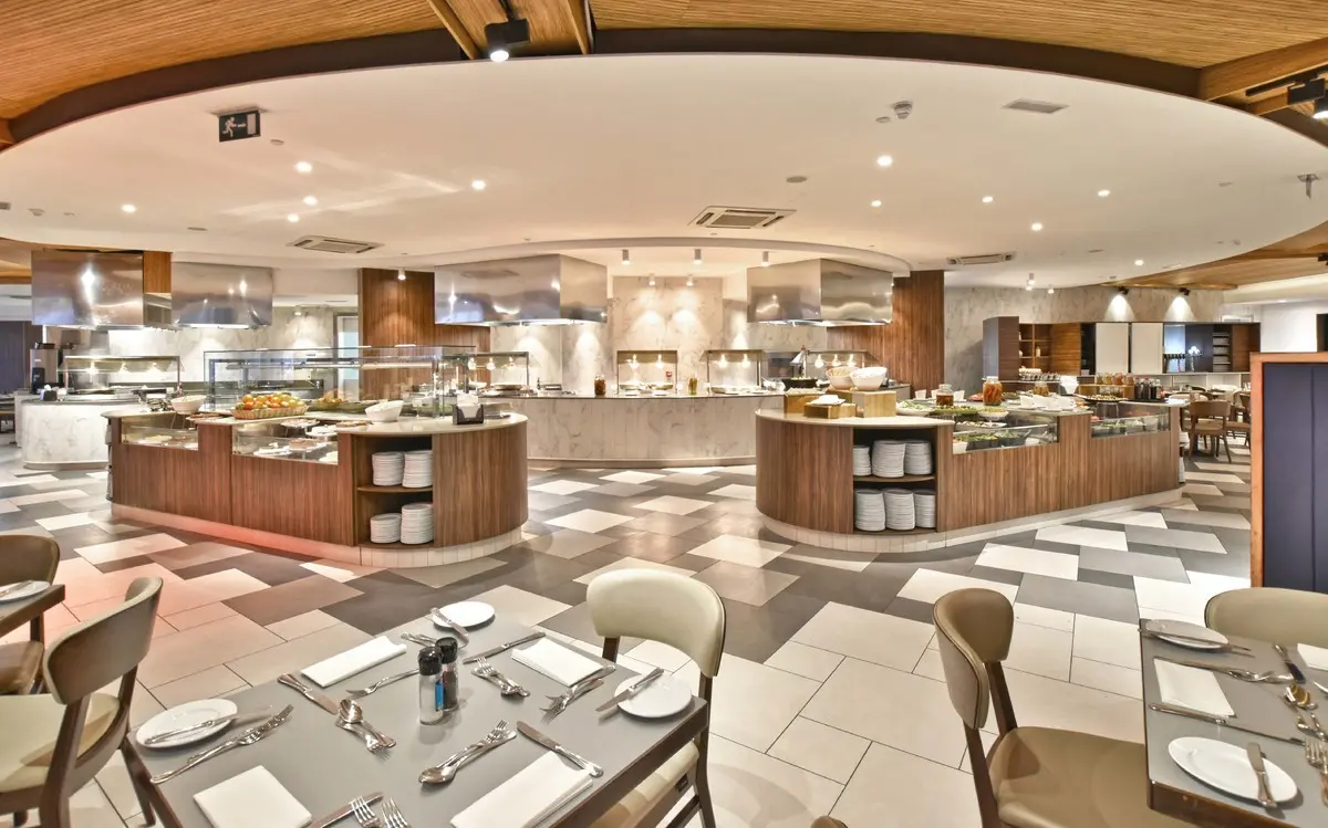 Restauracja i jedzenie w hotelu Doms Boutique Living