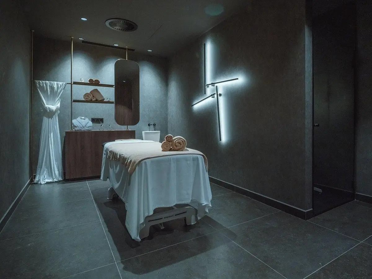 Dreams Madeira Resort Spa & Marina — DREAMS MADEIRA RESORT SPA & MARINA