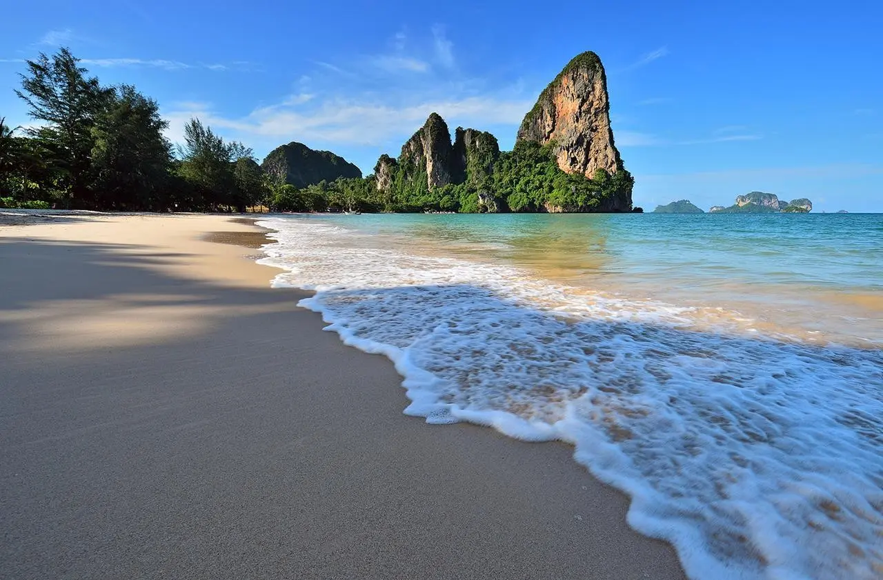 Dusit Thani Krabi Beach Resort — DUSIT THANI KRABI BEACH RESORT