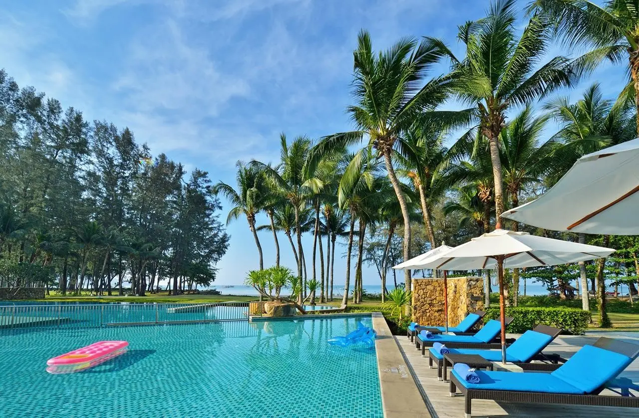 Dusit Thani Krabi Beach Resort — DUSIT THANI KRABI BEACH RESORT