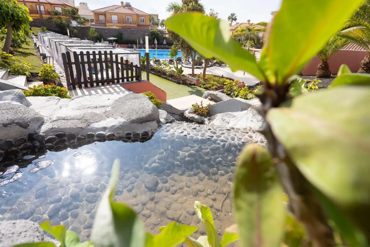 El Duque Hotel — EL DUQUE