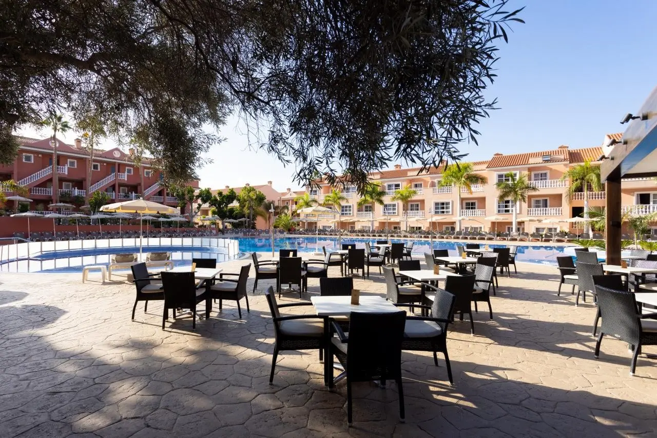 El Duque Hotel — EL DUQUE