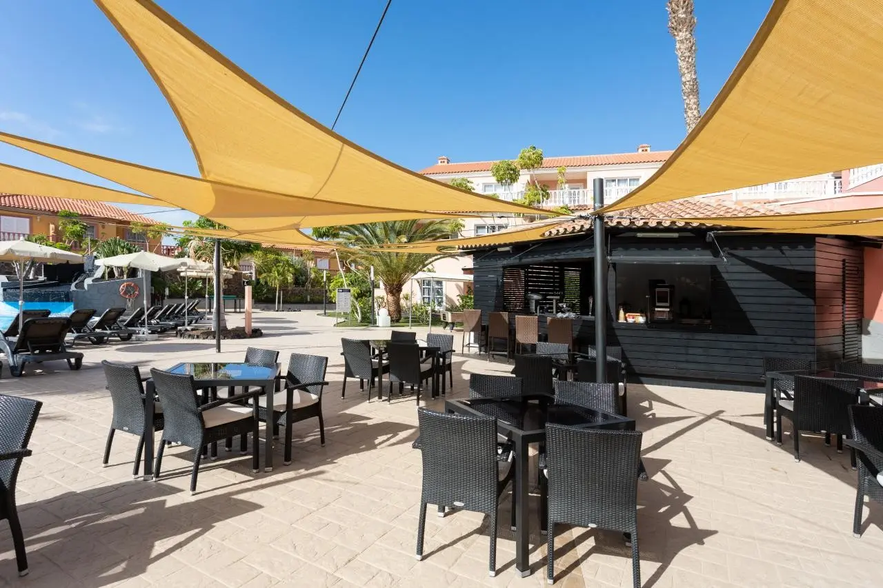 El Duque Hotel — EL DUQUE