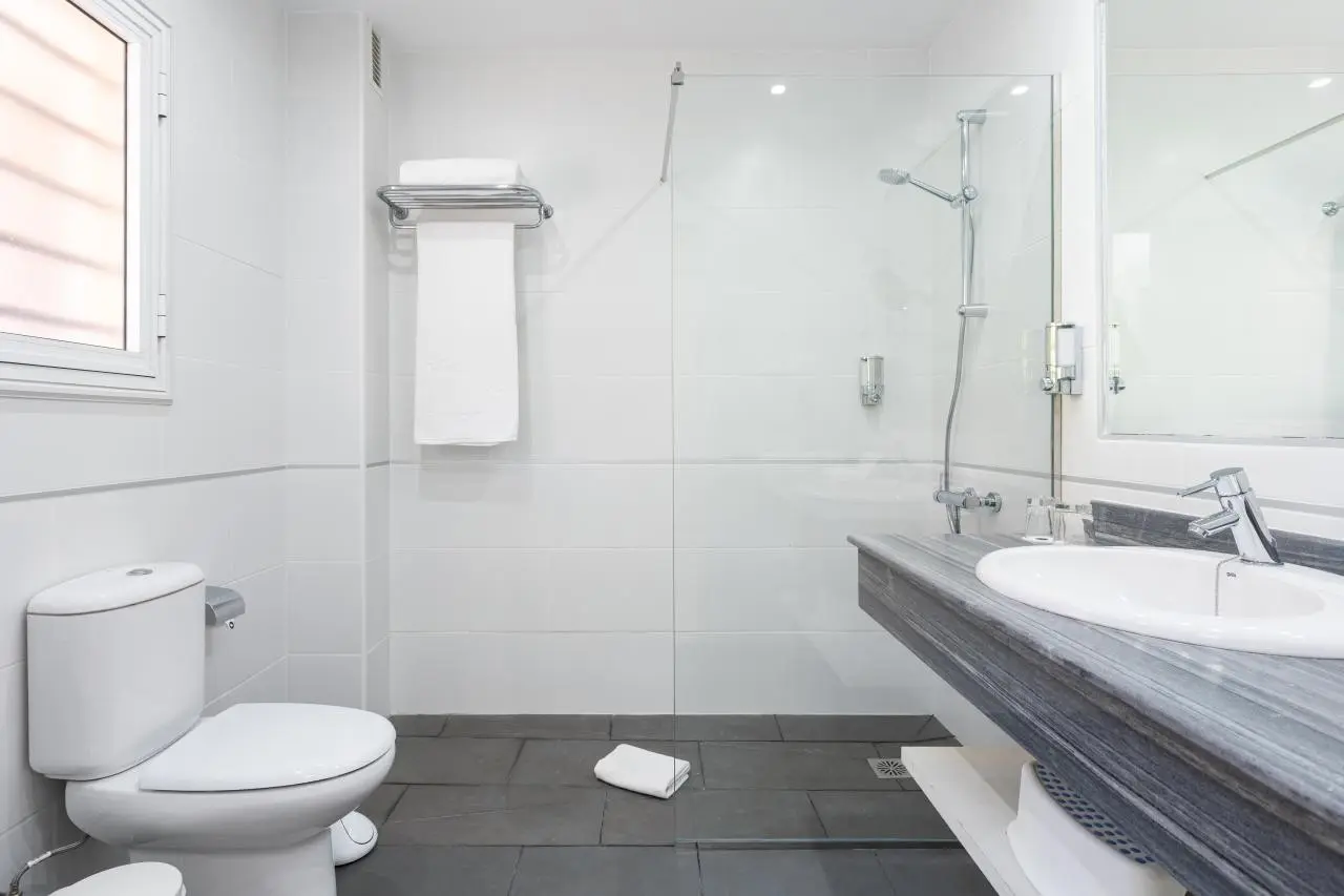 El Duque Hotel — EL DUQUE