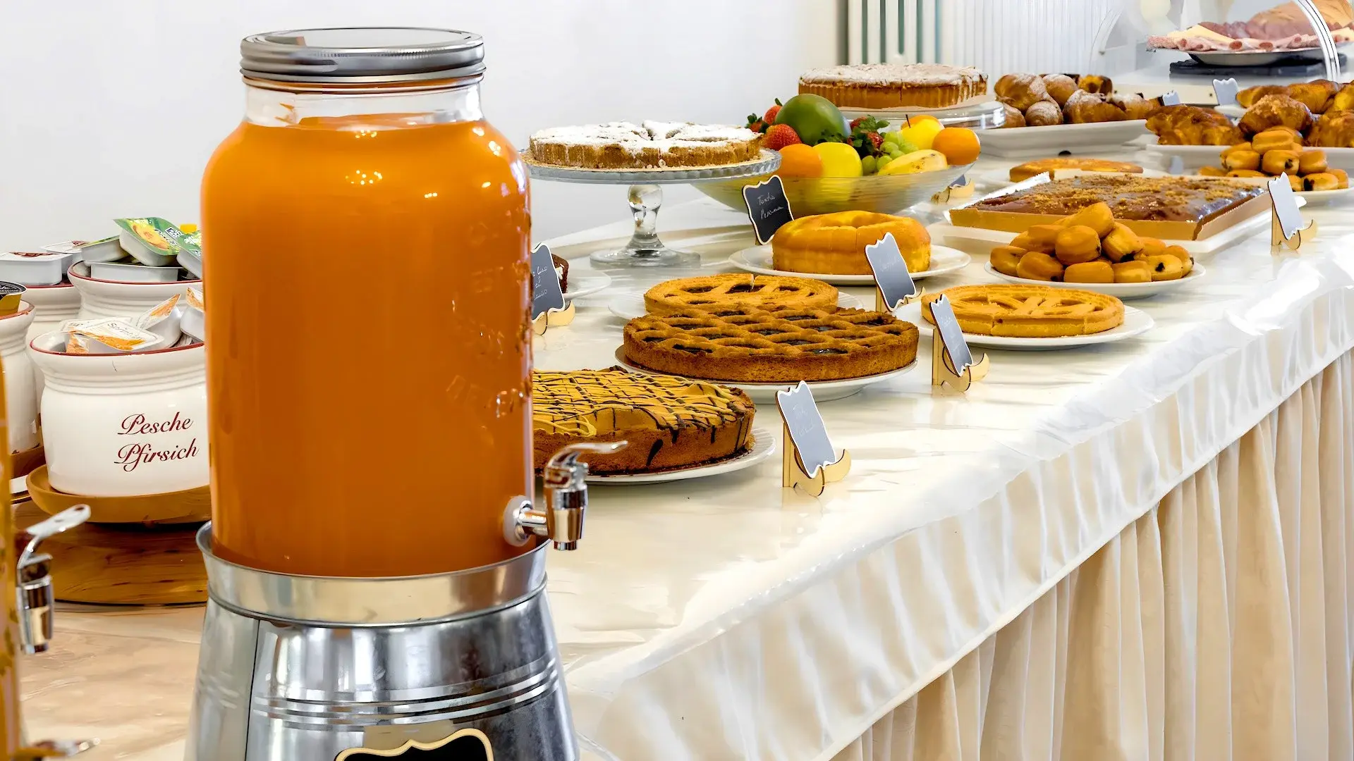 Restauracja i jedzenie w hotelu Esedra