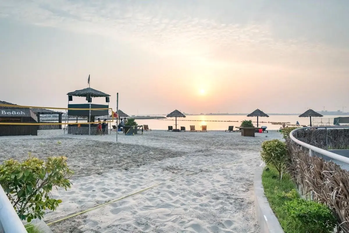 Plaża przy hotelu F1 Grand Prix - Solymar Hotel
