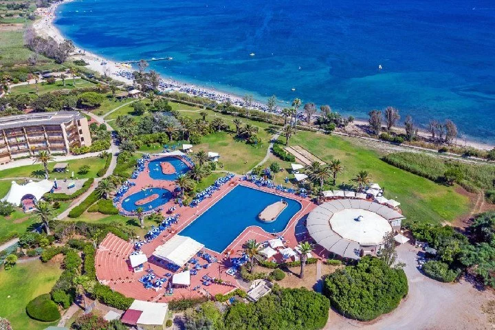 Hotel Futura Club Baia Di Conte w Włochy (Sardynia) - oferta last minute