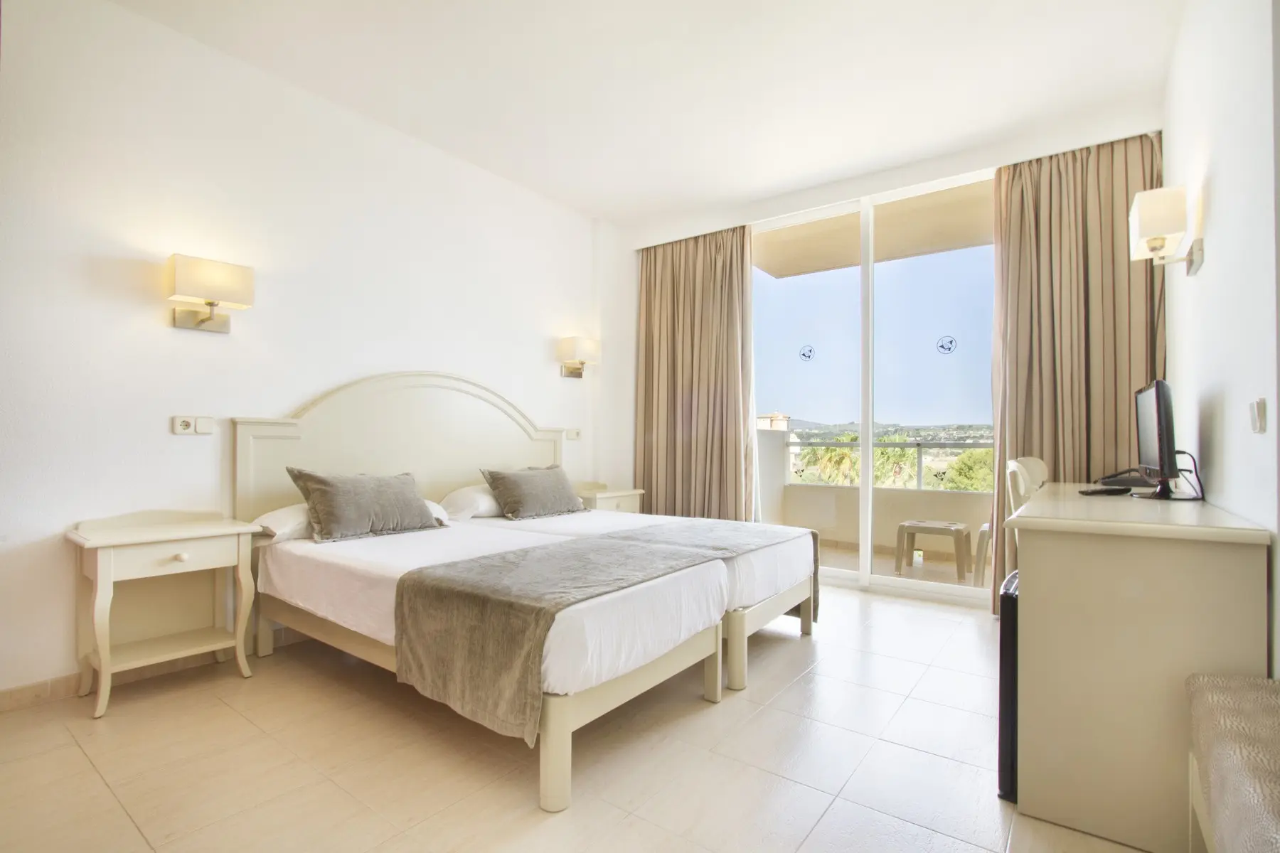 Pokój w hotelu Garbi Cala Millor