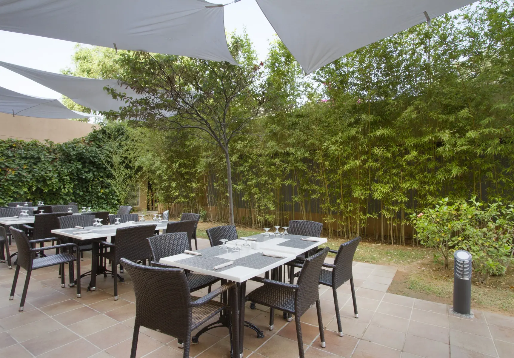 Restauracja i jedzenie w hotelu Garbi Cala Millor