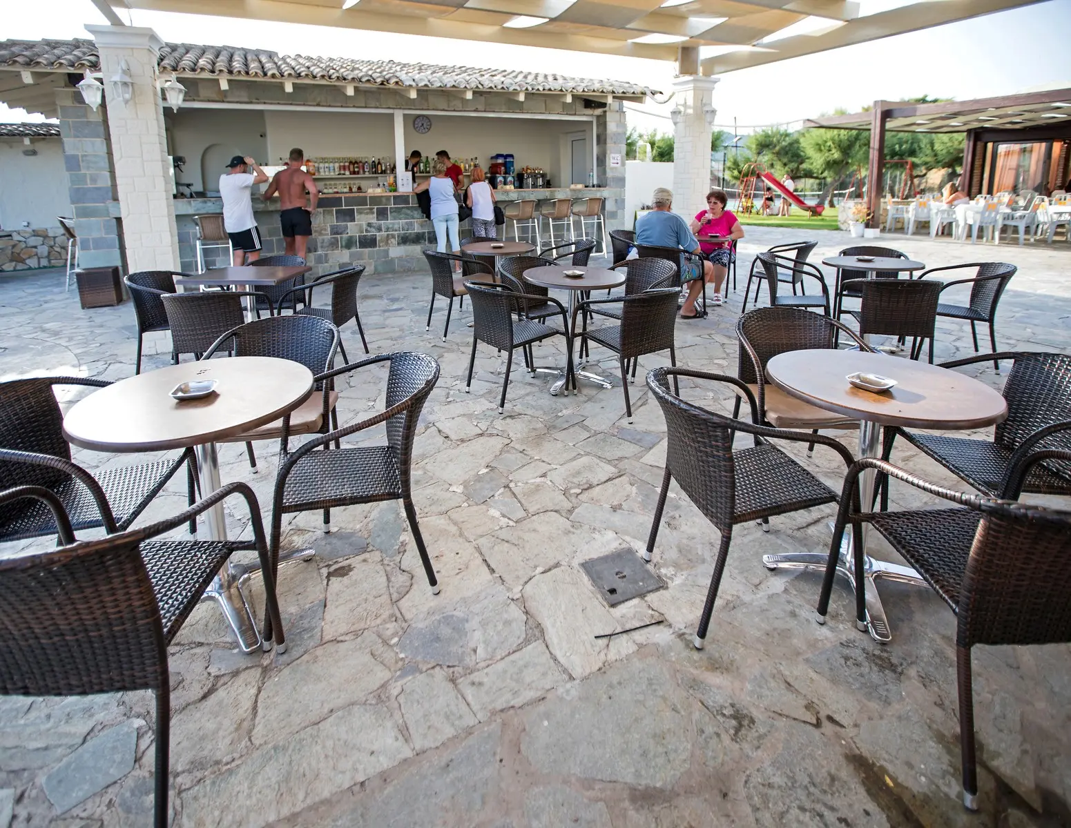 Restauracja i jedzenie w hotelu Golden Sands