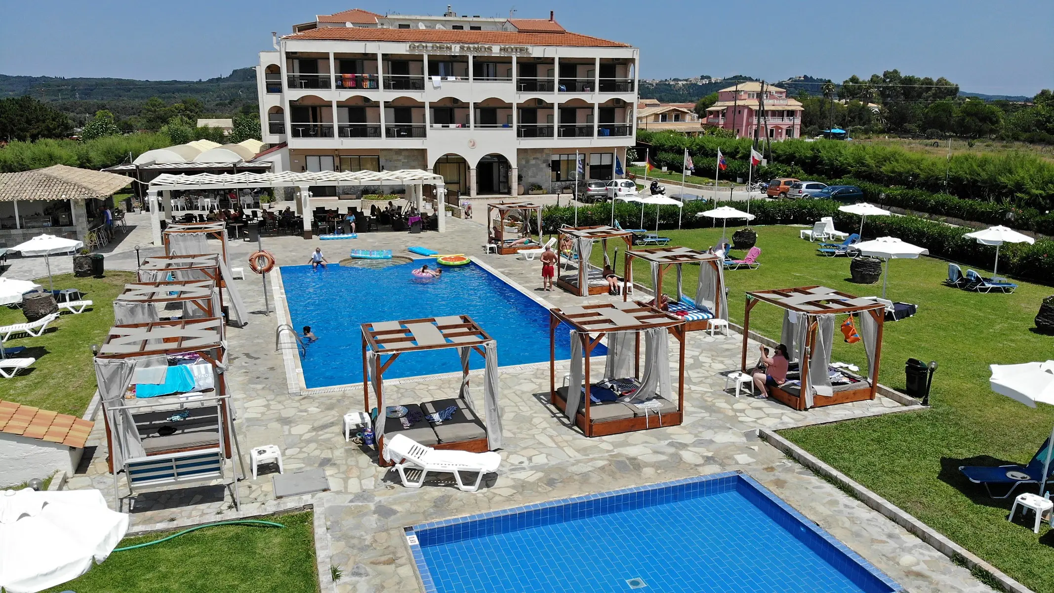 Basen w hotelu Golden Sands