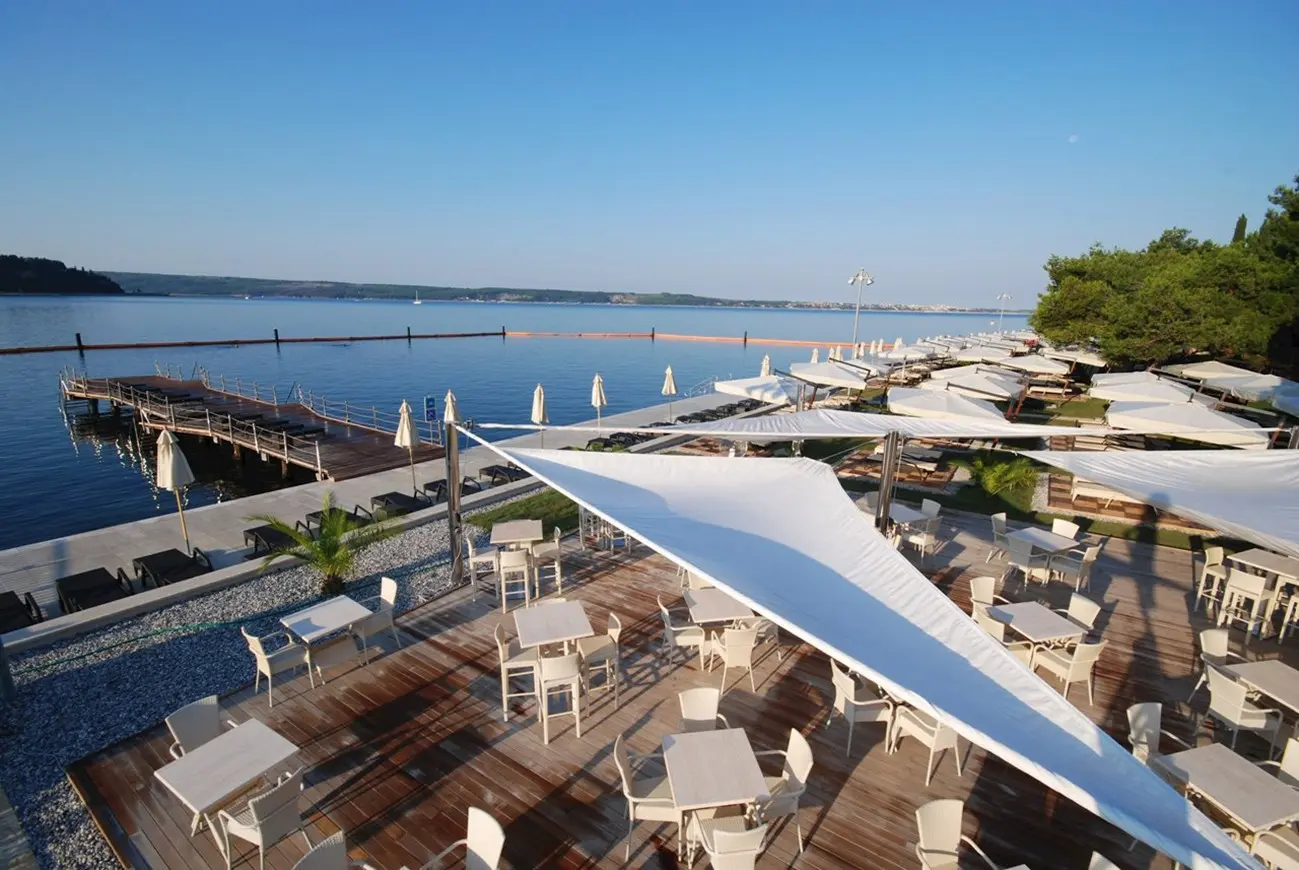 Grand Hotel Riviera — RIVIERA