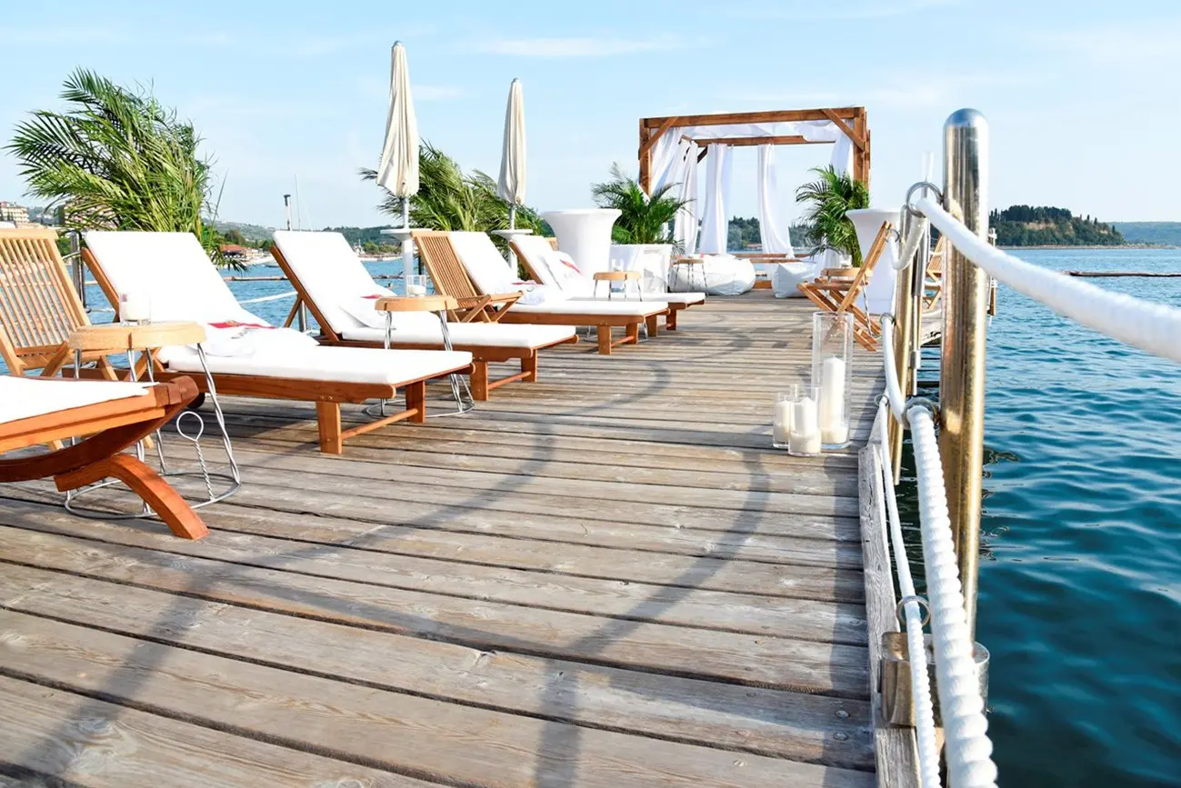 Grand Hotel Riviera — RIVIERA