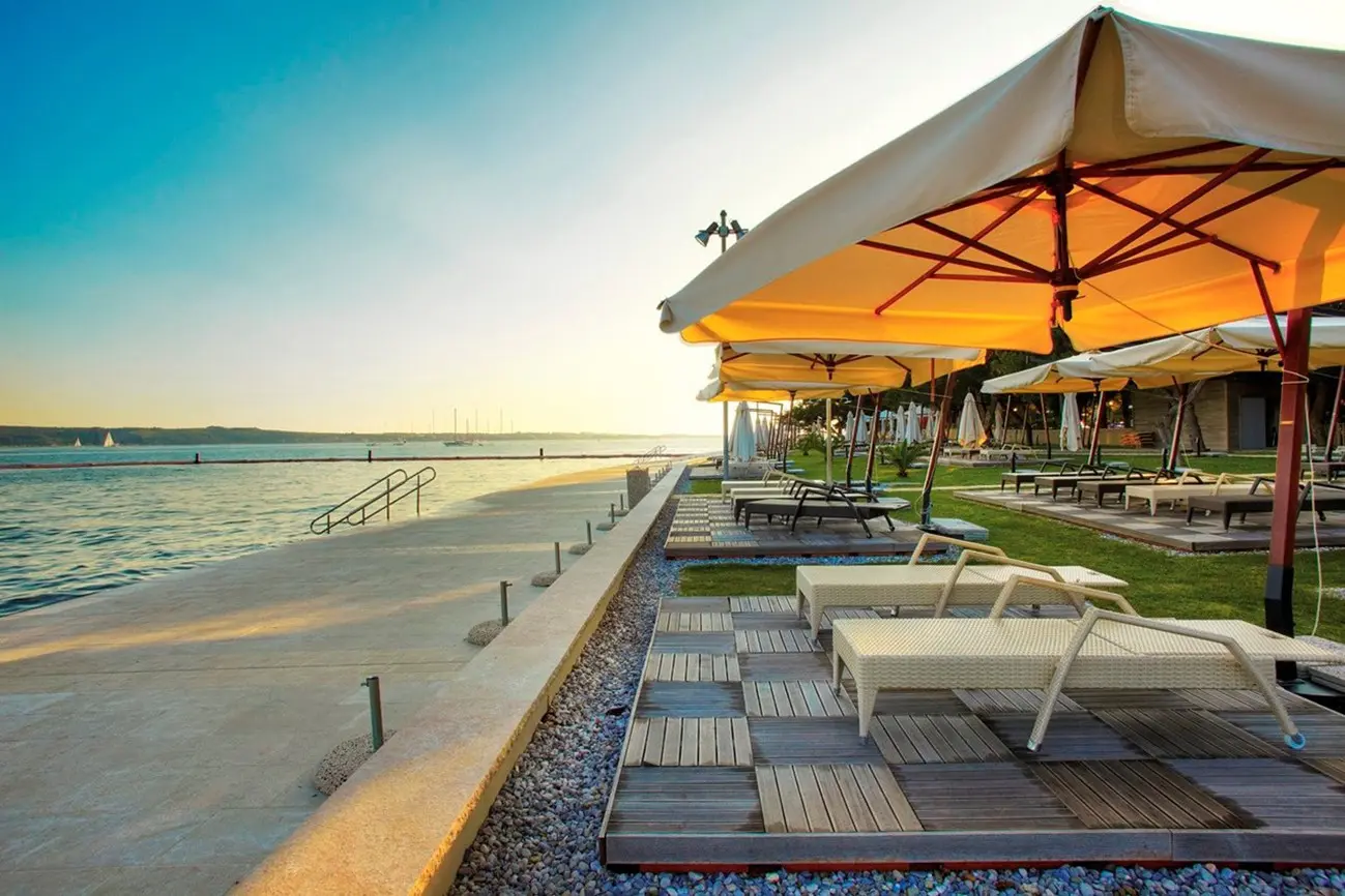 Grand Hotel Riviera — RIVIERA