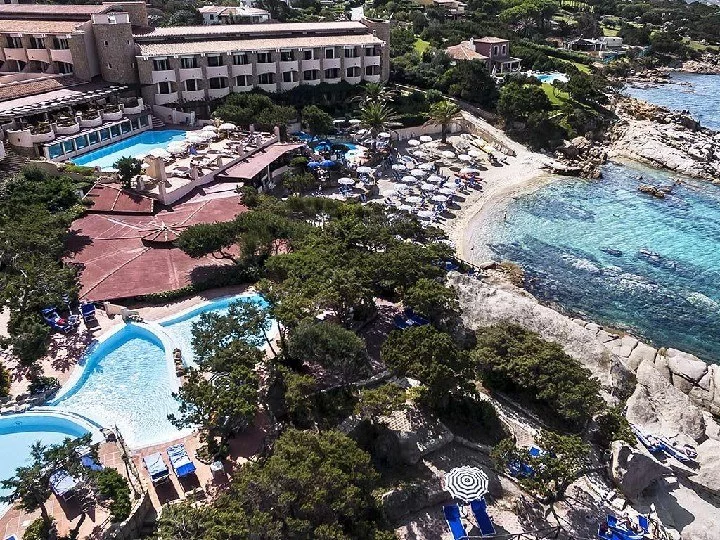 Hotel Grand Hotel Smeraldo Beach w Włochy (Sardynia) - oferta last minute