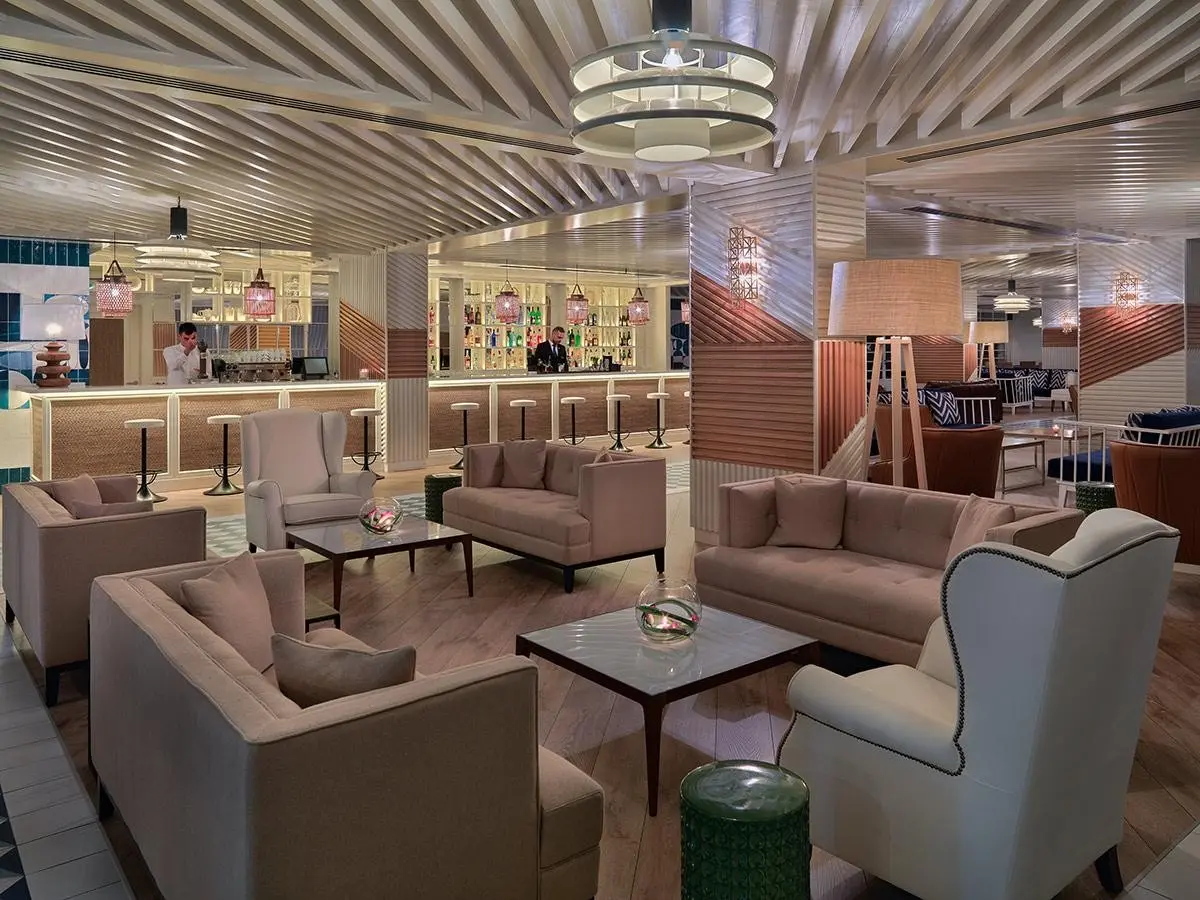 Lobby hotelu H10 Cambrils Playa