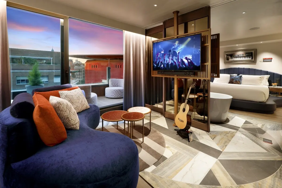 Hard Rock Hotel Madrid — HARD ROCK HOTEL MADRID