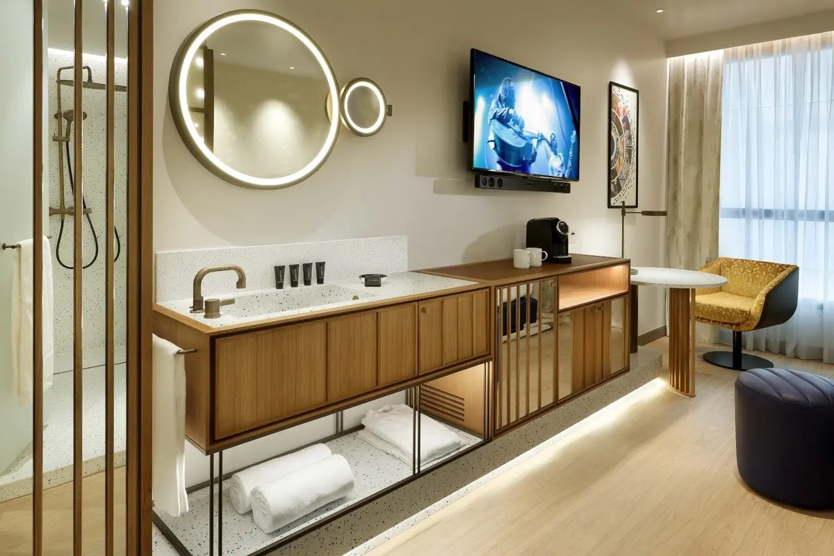 Hard Rock Hotel Madrid — HARD ROCK HOTEL MADRID