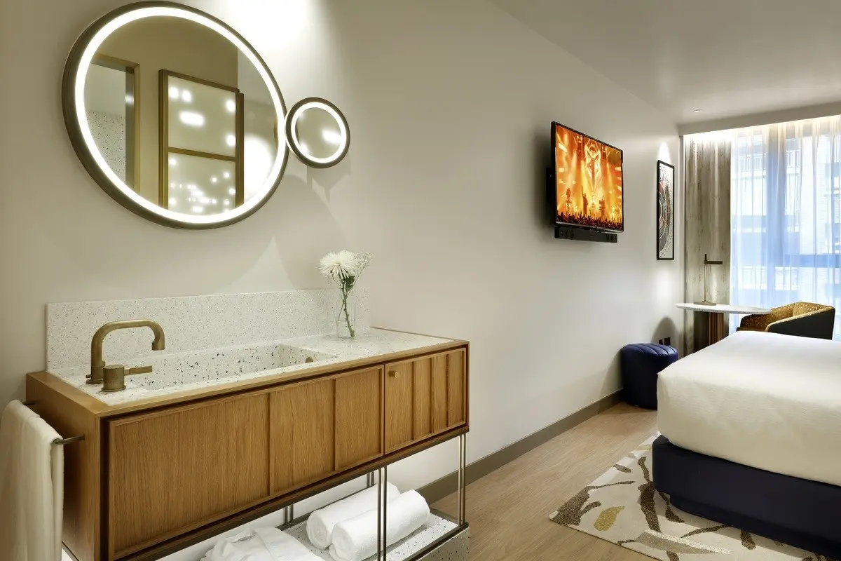 Hard Rock Hotel Madrid — HARD ROCK HOTEL MADRID