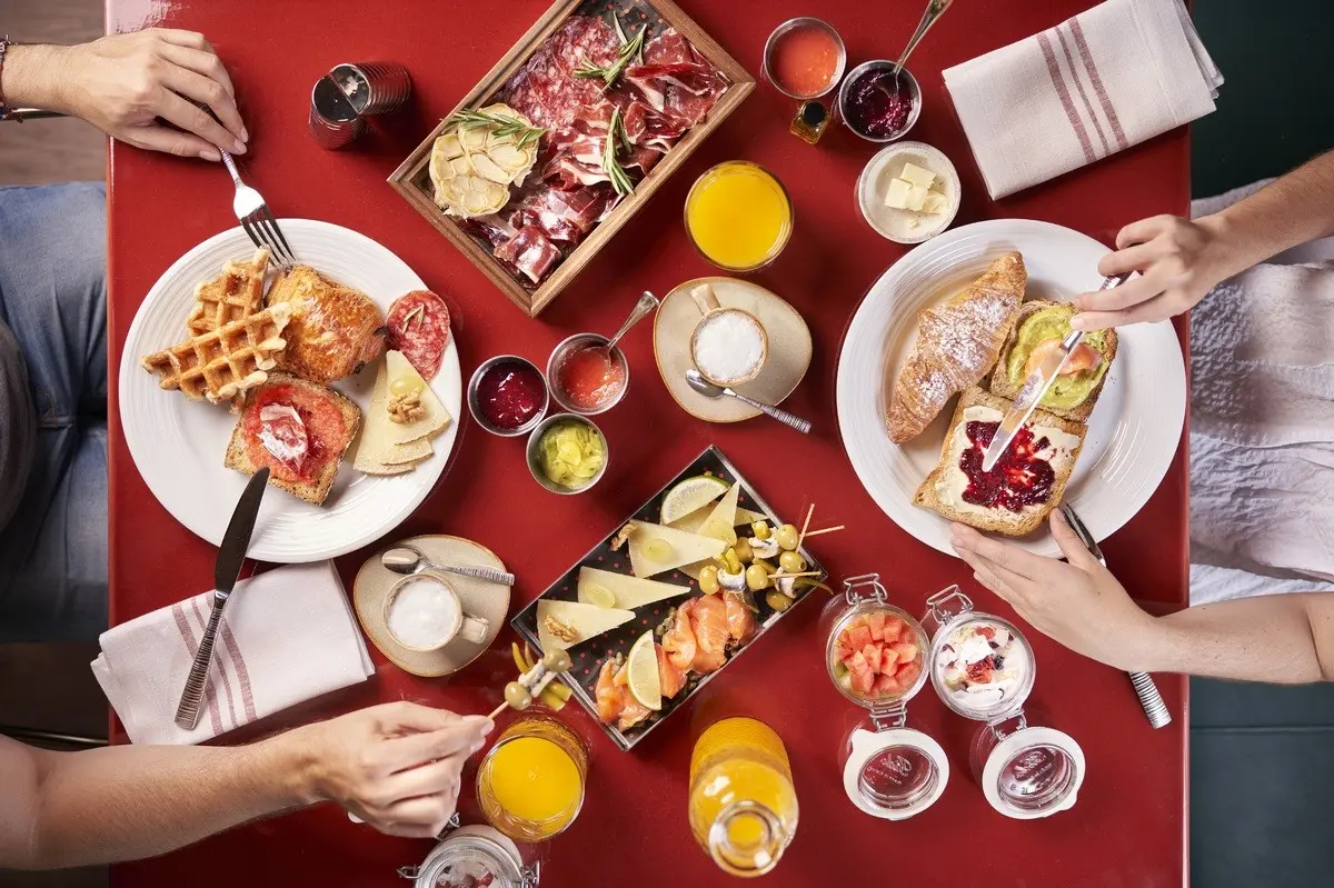 Hard Rock Hotel Madrid — HARD ROCK HOTEL MADRID