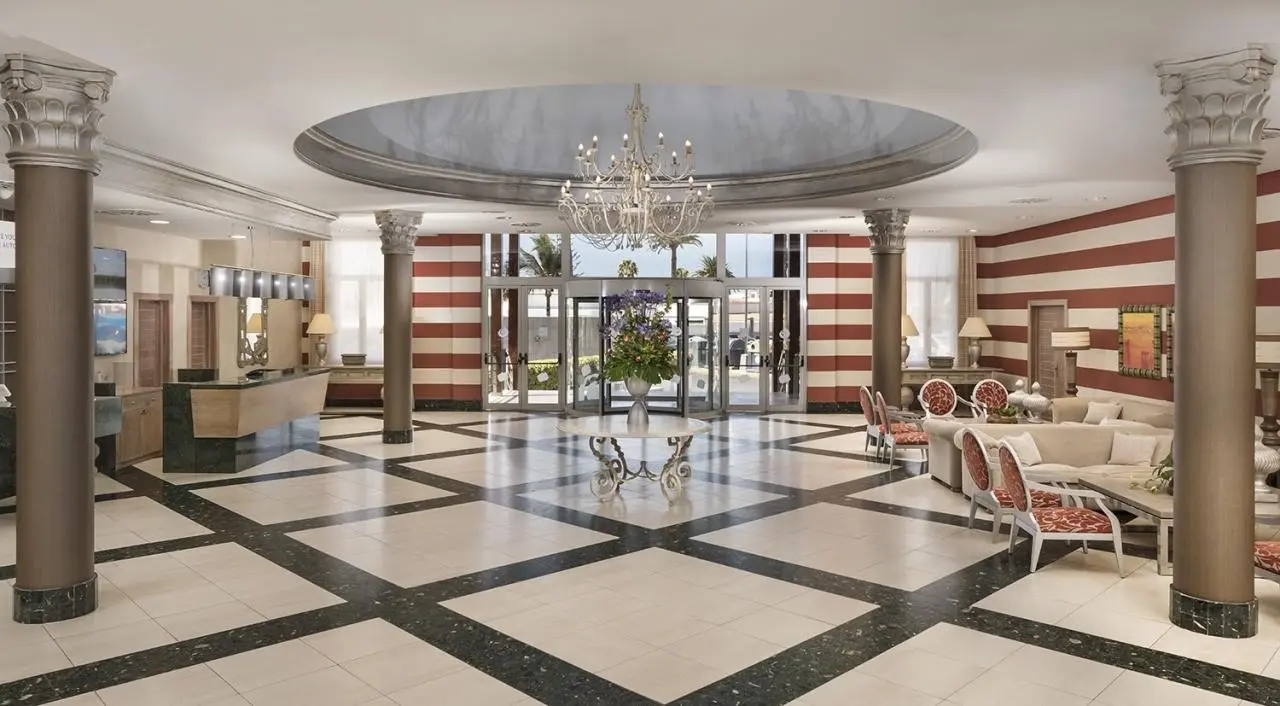 HD Parque Cristobal Gran Canaria — HD PARQUE CRISTÓBAL GRAN CANARIA