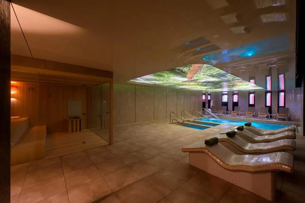 HD Parque Cristobal Gran Canaria — HD PARQUE CRISTÓBAL GRAN CANARIA