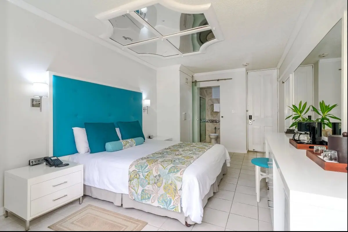 Hedonism II Resort — HEDONISM II RESORT